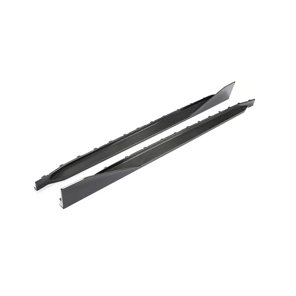 Listwy progowe progi carbon MP style BMW M4 G82 G83