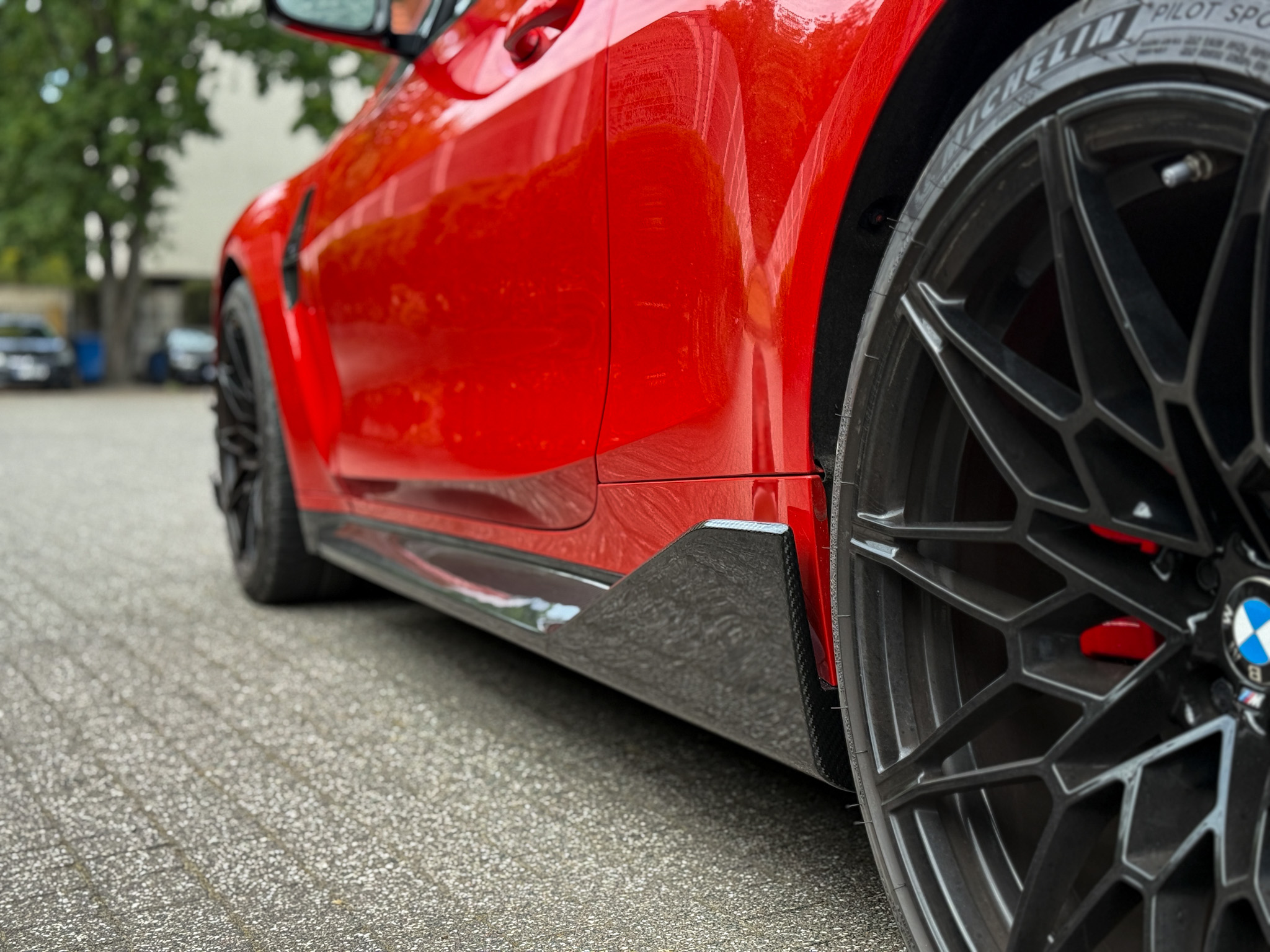 Listwy progowe progi carbon MP style BMW M4 G82 G83 - obrazek 2